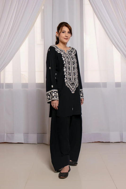 Black Aura 3pc (Farshi Shalwar)
